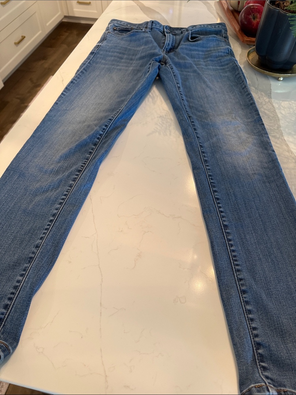Banana Republic Traveler Straight Leg Jeans Waist 31 Blue